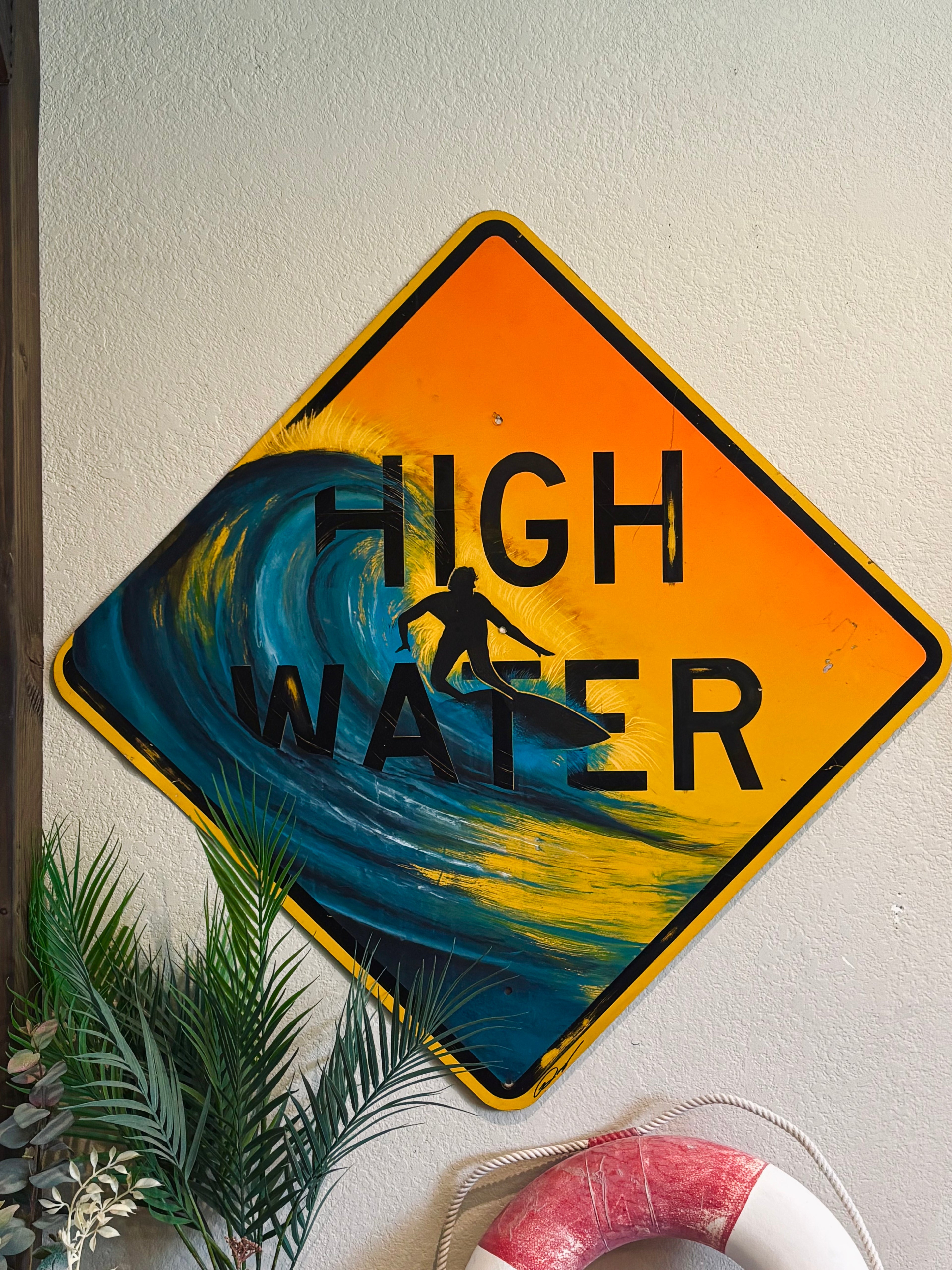 SURF’S UP